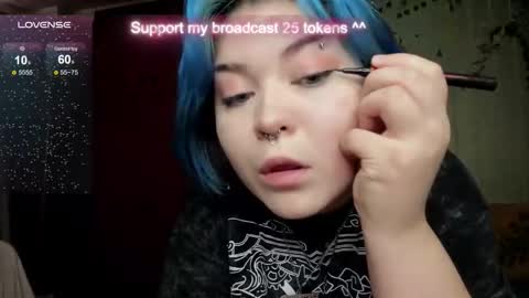 Snapshot of choe_bliss chatting on 10.11.25 choe_bliss online show from 10.11.25