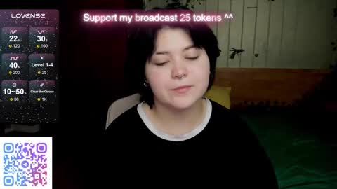 Snapshot of choe_bliss chatting on 10.15.25 choe_bliss online show from 10.15.25