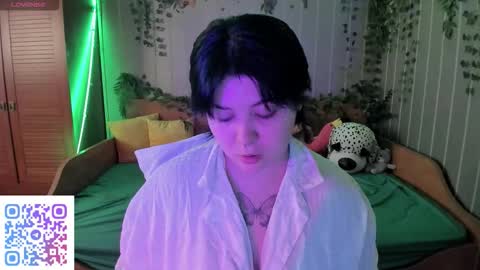 Snapshot of choe_bliss chatting on 10.24.25 choe_bliss online show from 10.24.25