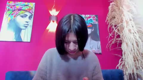  Laura  online show from 12.12.24