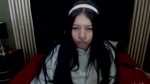  Laura  online show from 01.20.25