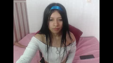  Laura  online show from 02.10.25