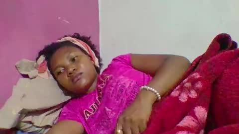 Snapshot of chololatblonde chatting on 03.01.26 chololatblonde online show from 03.01.26