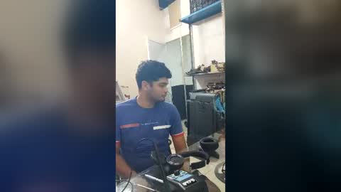 Snapshot of cholulart chatting on 07.17.26 cholulart online show from 07.17.26