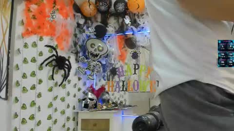 Chorey Thaylor online show from 10.15.25