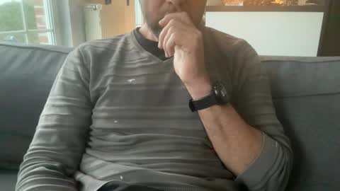 Snapshot of chris13abcd chatting on 12.23.25 chris13abcd online show from 12.23.25