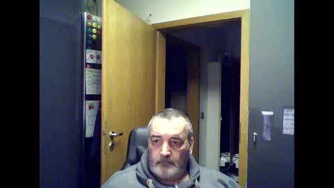 Snapshot of chris250268 chatting on 01.16.25 Chris online show from 01.16.25