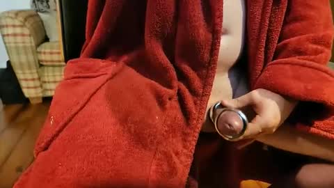 Snapshot of chris81t chatting on 11.07.25 Cbtslave online show from 11.07.25