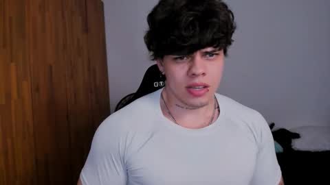 Chris Cooper Independent model online show from 02.11.25