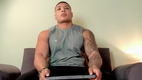 Chriz online show from 02.14.25