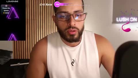 cris         Twitter magnum101010 insta magnumc20 online show from 09.24.25