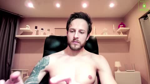 Snapshot of chriscarrey chatting on 01.24.25 Chris online show from 01.24.25
