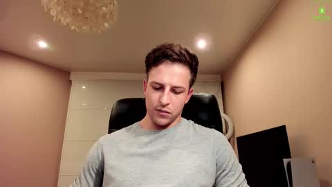 Snapshot of chriscarrey chatting on 09.21.25 Chris online show from 09.21.25
