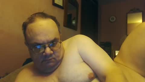 Snapshot of chrismini312 chatting on 12.06.24 Chris The Jerk Off King online show from 12.06.24