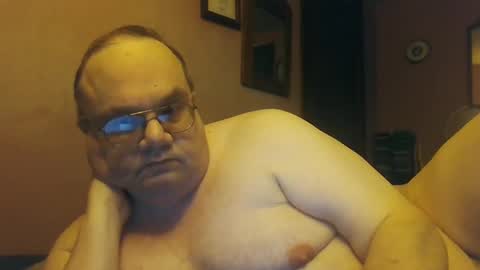 Snapshot of chrismini312 chatting on 01.08.25 Chris The Jerk Off King online show from 01.08.25