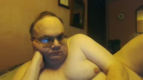 Snapshot of chrismini312 chatting on 01.14.25 Chris The Jerk Off King online show from 01.14.25