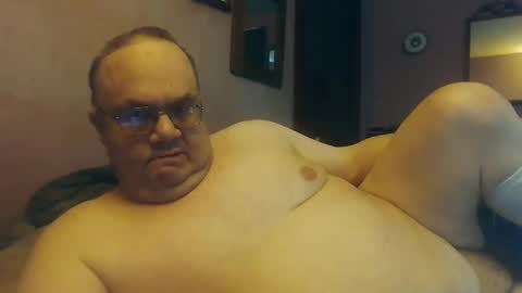 Snapshot of chrismini312 chatting on 01.15.25 Chris The Jerk Off King online show from 01.15.25