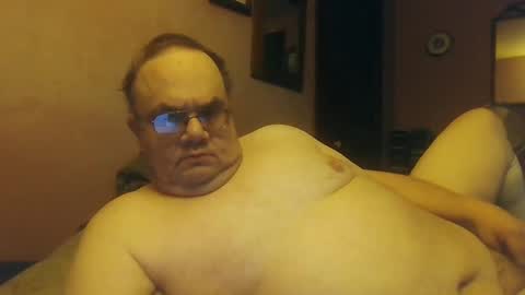 Snapshot of chrismini312 chatting on 01.16.25 Chris The Jerk Off King online show from 01.16.25