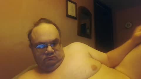 Snapshot of chrismini312 chatting on 01.17.25 Chris The Jerk Off King online show from 01.17.25