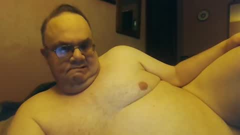 Snapshot of chrismini312 chatting on 01.28.25 Chris The Jerk Off King online show from 01.28.25