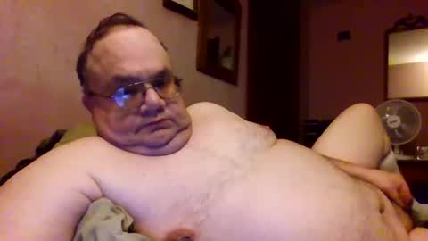 Snapshot of chrismini312 chatting on 10.03.25 Chris The Jerk Off King online show from 10.03.25