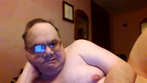 Snapshot of chrismini312 chatting on 10.07.25 Chris The Jerk Off King online show from 10.07.25