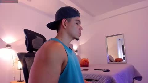 Snapshot of chrismorgan24 chatting on 10.18.25 chrismorgan24 online show from 10.18.25