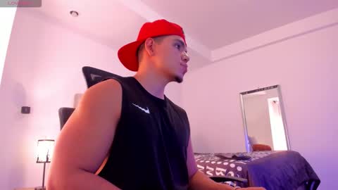 Snapshot of chrismorgan24 chatting on 11.11.25 chrismorgan24 online show from 11.11.25