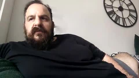 Snapshot of chrisole chatting on 04.02.26 chris ole online show from 04.02.26
