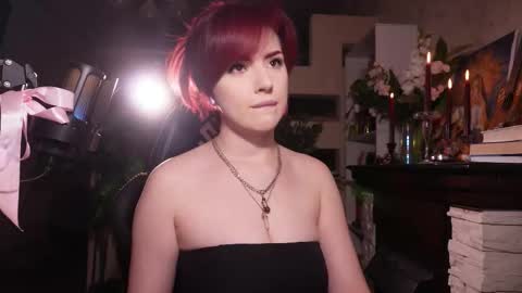 Snapshot of chriss_foxx chatting on 10.30.25 chriss_foxx online show from 10.30.25