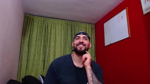 Snapshot of chriss_james chatting on 01.31.25 chriss_james online show from 01.31.25