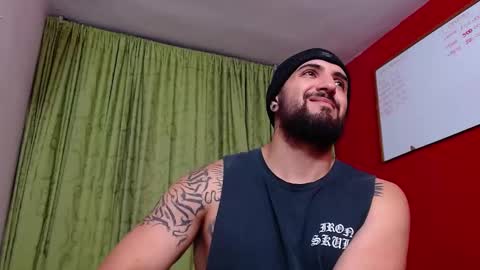 Snapshot of chriss_james chatting on 03.02.25 chriss_james online show from 03.02.25