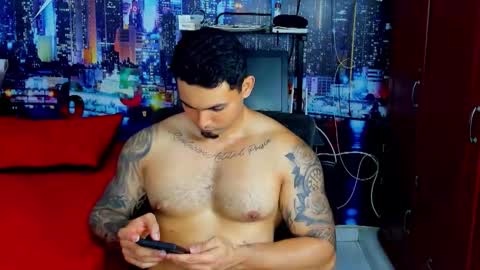 Chriss Stewart online show from 10.08.25