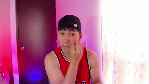 Snapshot of chriss_wg_ chatting on 02.01.26 Christian Wang online show from 02.01.26