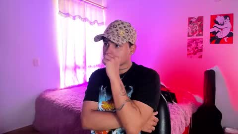 Snapshot of chriss_wg_ chatting on 02.06.26 Christian Wang online show from 02.06.26