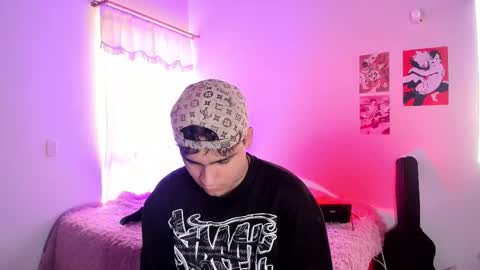 Snapshot of chriss_wg_ chatting on 02.07.26 Christian Wang online show from 02.07.26