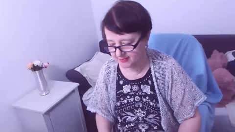 Christa online show from 01.11.25