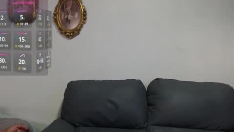 Snapshot of christian_musclet4 chatting on 10.20.25 ---Chistian--- online show from 10.20.25