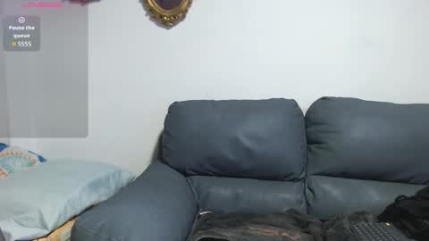 Snapshot of christian_musclet4 chatting on 10.21.25 ---Chistian--- online show from 10.21.25