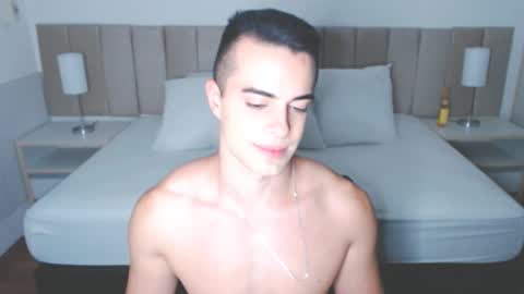 Snapshot of christiandiorx chatting on 01.10.25 christiandiorx online show from 01.10.25