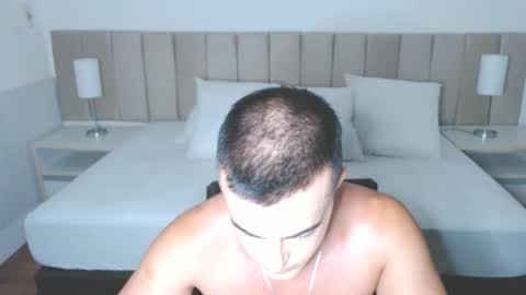 Snapshot of christiandiorx chatting on 02.14.25 christiandiorx online show from 02.14.25