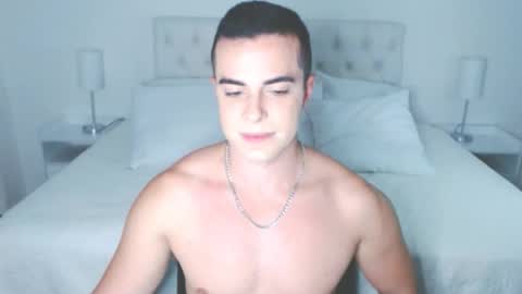 Snapshot of christiandiorx chatting on 10.22.25 christiandiorx online show from 10.22.25