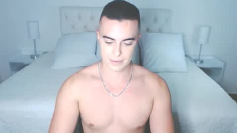 Snapshot of christiandiorx chatting on 11.02.25 christiandiorx online show from 11.02.25