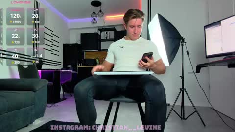 UPVOTE ME ------  ILL DO SOMETHING FOR FREE online show from 02.09.25