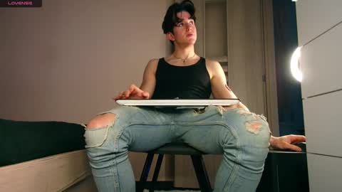 UPVOTE ME ------  ILL DO SOMETHING FOR FREE online show from 01.05.26