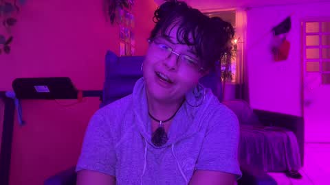 Snapshot of christianvalles chatting on 02.08.25 christianvalles online show from 02.08.25