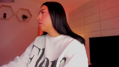 Christine  online show from 12.18.25