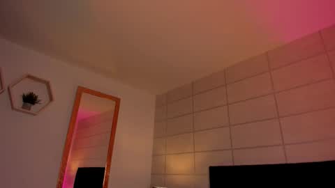 Christine  online show from 02.17.26