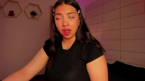 Christine  online show from 04.01.26