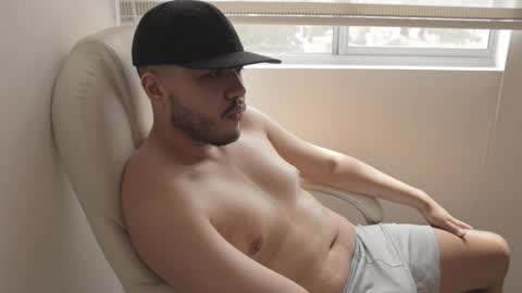 Snapshot of christopherdav chatting on 11.14.25 Chris online show from 11.14.25